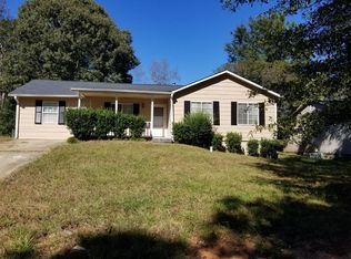 3276 Creekwood Dr, Rex, GA