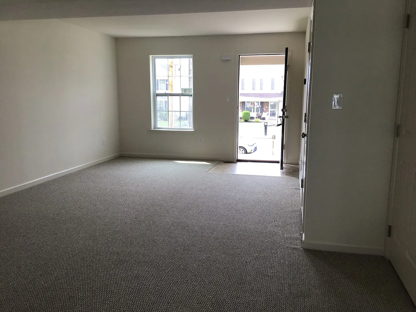 Lovely Muhlenberg townhome! — Photo 3