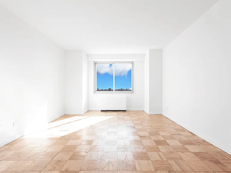 Welcome to The Century, where modern living meets spacious elegance. This bright, inviting unit features stunning views and ample natural light, perfect for creating your ideal home. Schedule a tour today to see your future space!