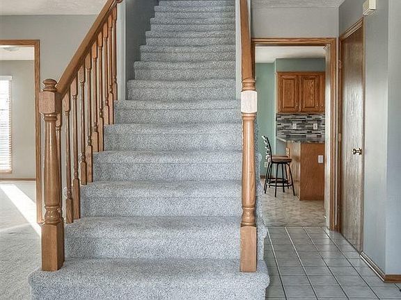 4th image of 13417 Ames Ave