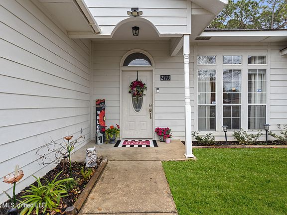 3rd image of 2773 Windward Dr