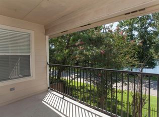 119 N Magnolia Pond Pl, The Woodlands, TX 77381