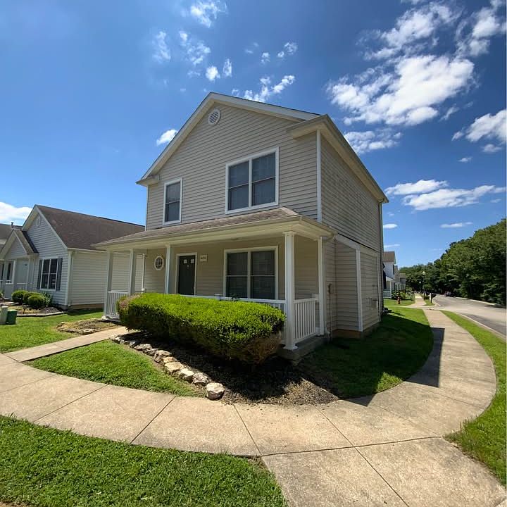 1st image of 10235 Riverstone Cir