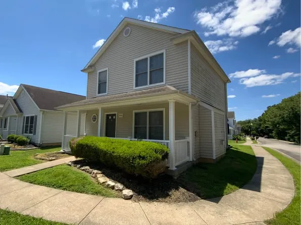 10235 Riverstone Cir, Louisville, KY 40229