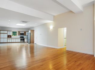 345 Bank St #3, New London, CT 06320