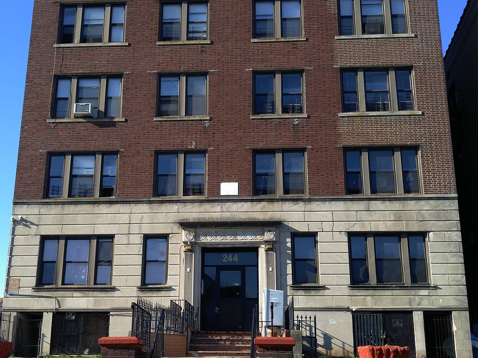 1st image of 244 Roseville Ave APT 204