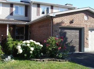 44 Burlington Cres, Ottawa, ON K1T 3K7