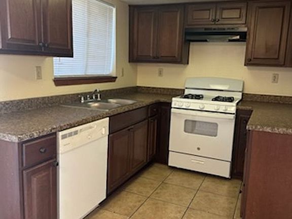 2nd image of 14370 La Paz Dr #19
