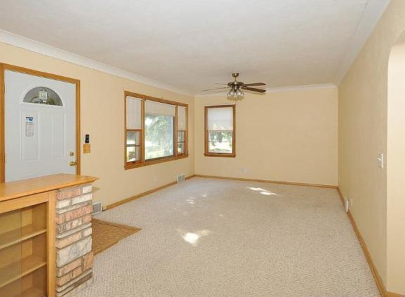 2nd image of 1811 Hamline Ave N