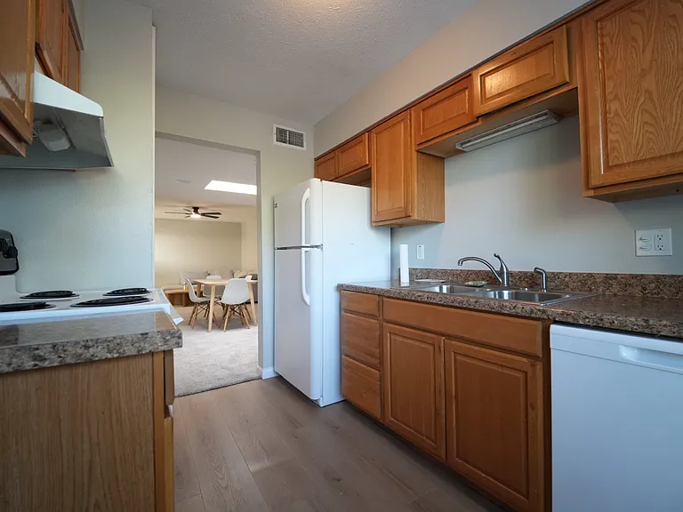 3828 W 7th St #1 — Photo 12