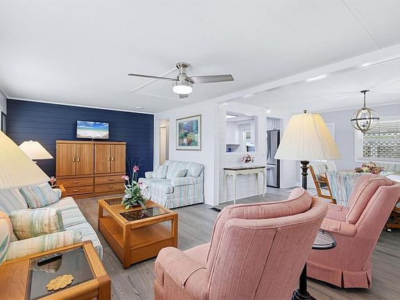 4th image of 1205 45TH AVENUE DRIVE E