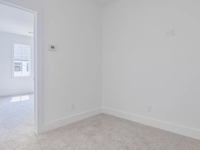 4616 Broadwick St — Photo 16