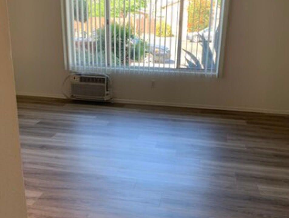 1st image of 6310 Hazeltine Ave APT 101