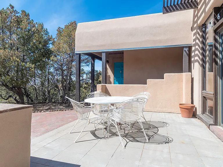 377 Calle Loma Norte — Photo 31