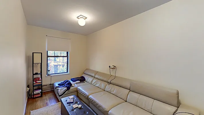 Rented by Emor Management Inc. | media 39