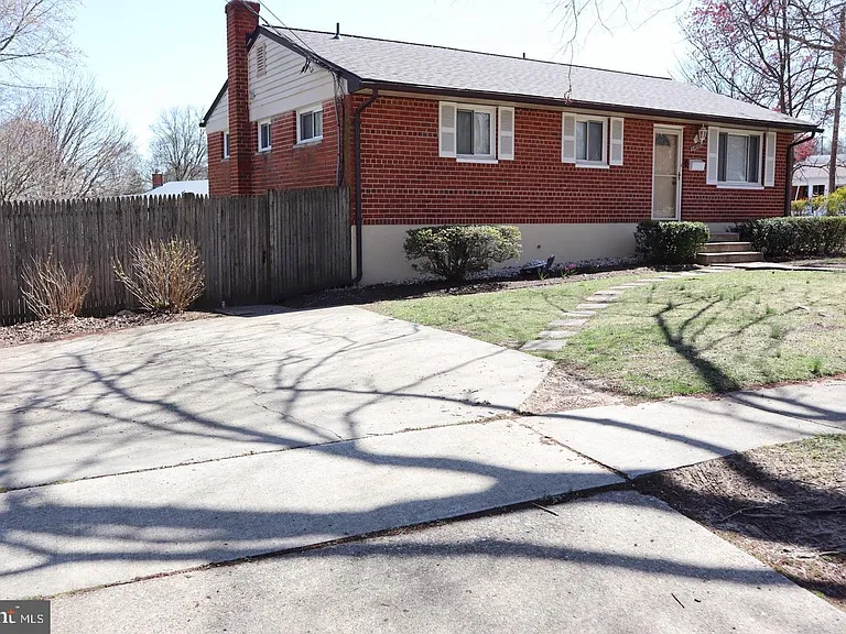 11501 Monongahela Dr — Photo 21