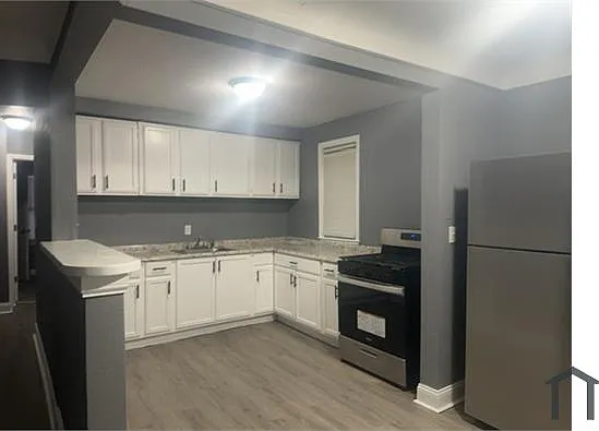5553 Drexel St — Photo 8