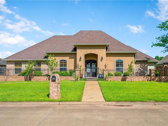 2nd image of 6410 Bayou Crossing Dr