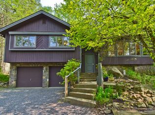 432 Miller Dr, Pocono Pines, PA 18350