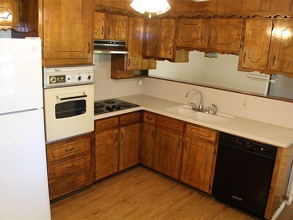 3rd image of 6209 Jennie Dr