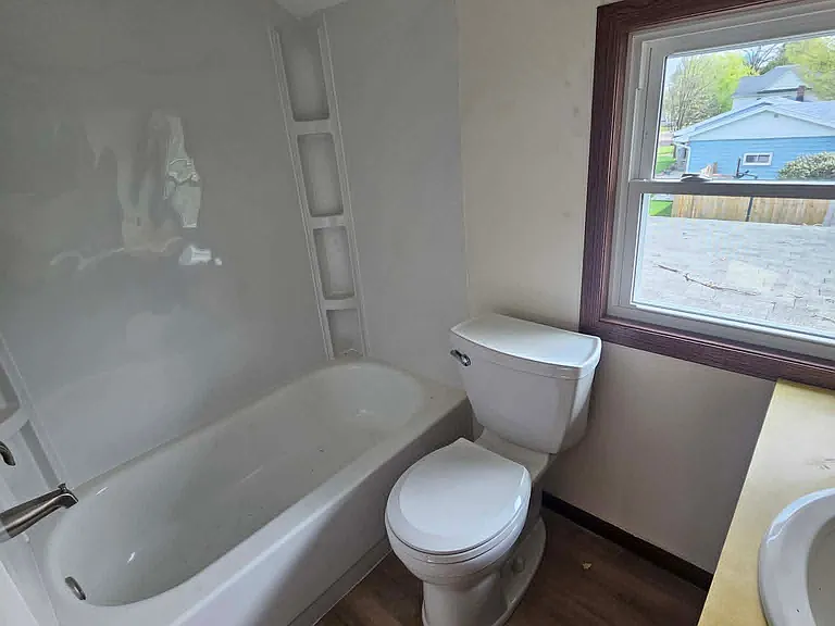 406 Chippewa St #1/2 — Photo 3