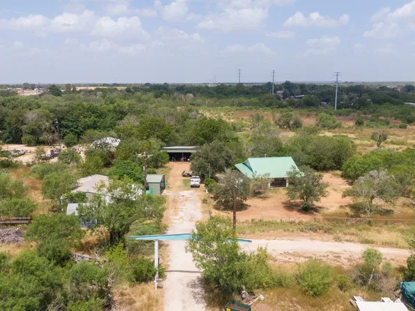 6515 Dan Rd, San Antonio, TX 78223