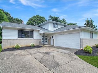 20245 Glen Russ Ln, Euclid, OH 44117