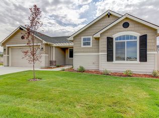 6117 E Canyon Crossing Dr, Nampa, ID 83687
