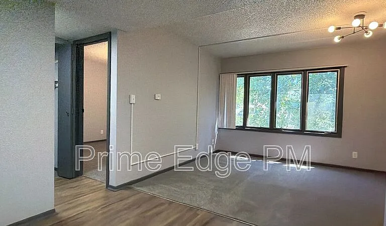 2343 B St #9 — Photo 7
