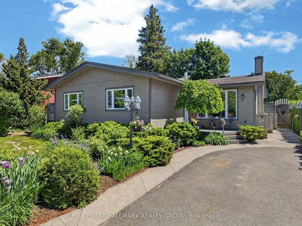 2128 Benjamin Ave, Ottawa, ON K2A 1P4