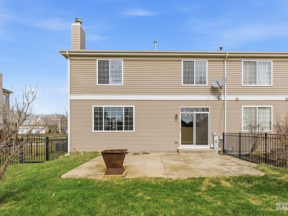 5th image of 1064 Hampton Ln