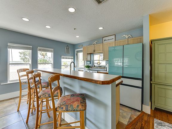 4th image of 1416 Rosslyn Dr APT 3