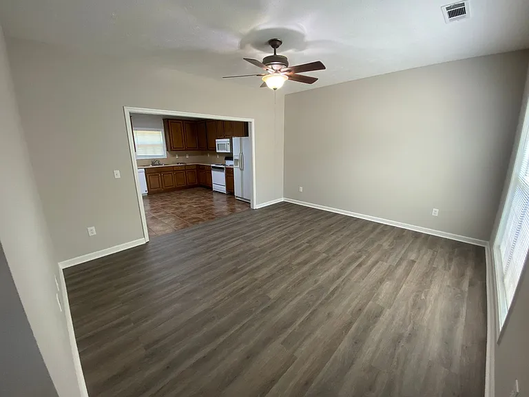 2316 Summerville Rd #A — Photo 5