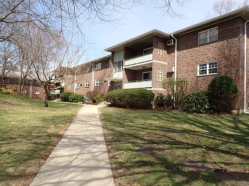 51 Jacqueline Rd Photo 1