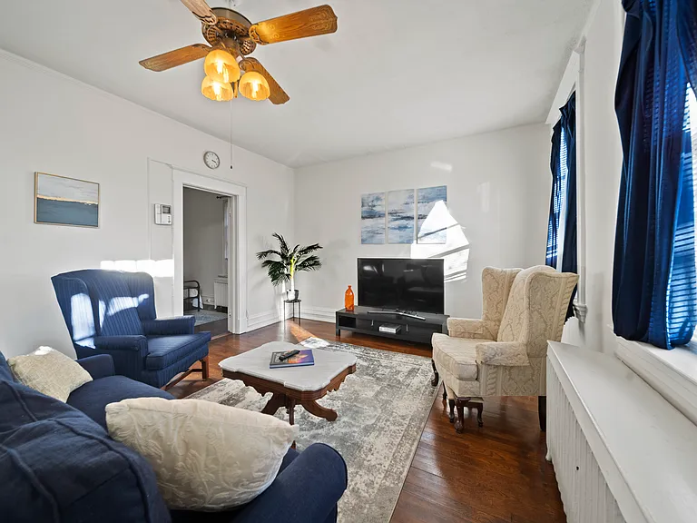 3014 Park Ave #A — Photo 2