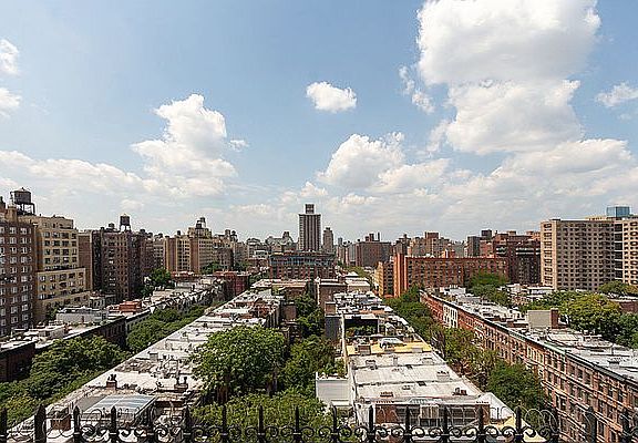 4th image of 275 Central Park W APT 13F