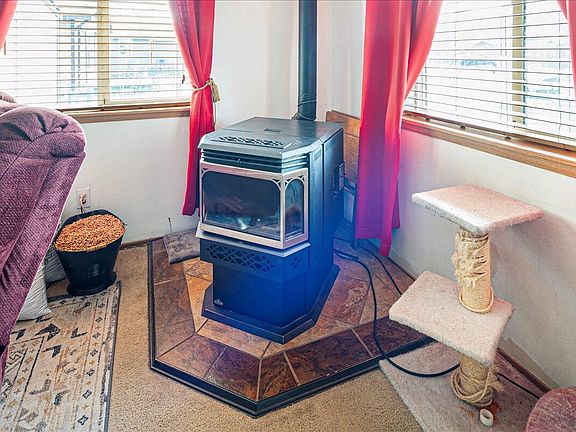 3rd image of 216 SW 3rd St