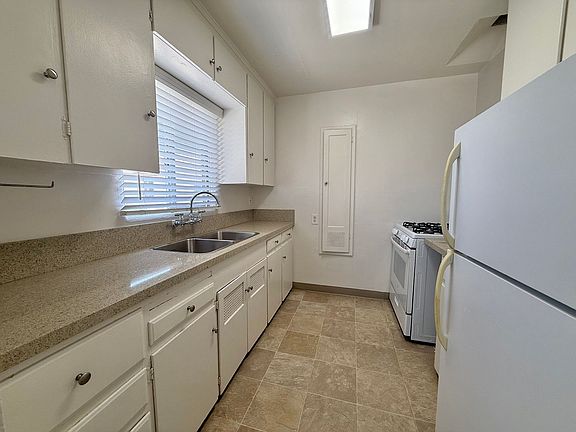 3rd image of 4343-4347 33rd St