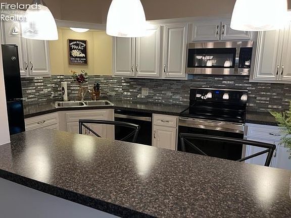 4th image of 119 Stonyridge Dr APT 305
