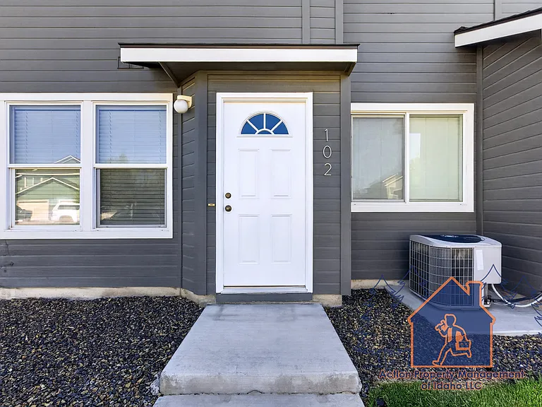 3905 Idaho Ave — Photo 4