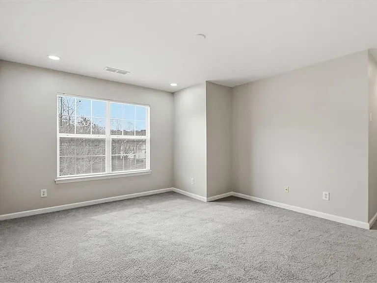 5630 Lawley Dr — Photo 39