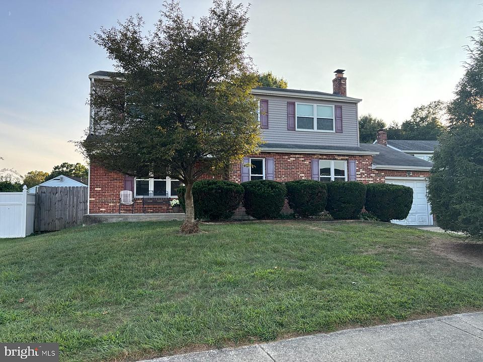 1st image of 4 Diane Ct