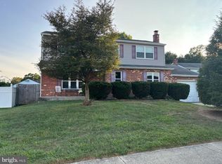 4 Diane Ct, Newark, DE 19702