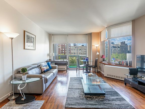 3rd image of 188 E 64th St APT 707