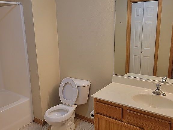 3rd image of 601 Orchard Hills Dr #1006