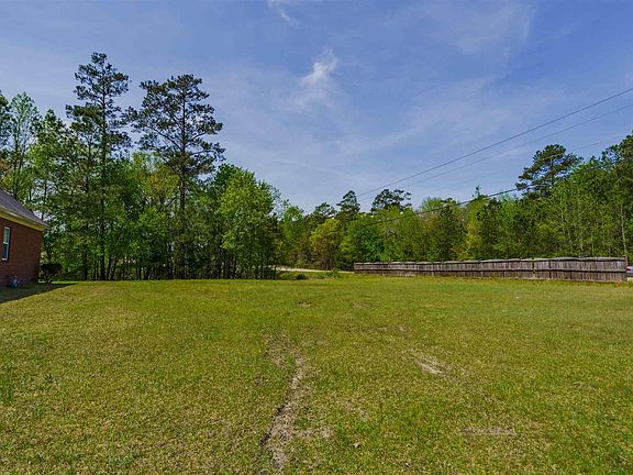 4th image of 513 Rose Creek Ln
