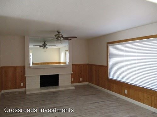 2nd image of 6542 Swan St