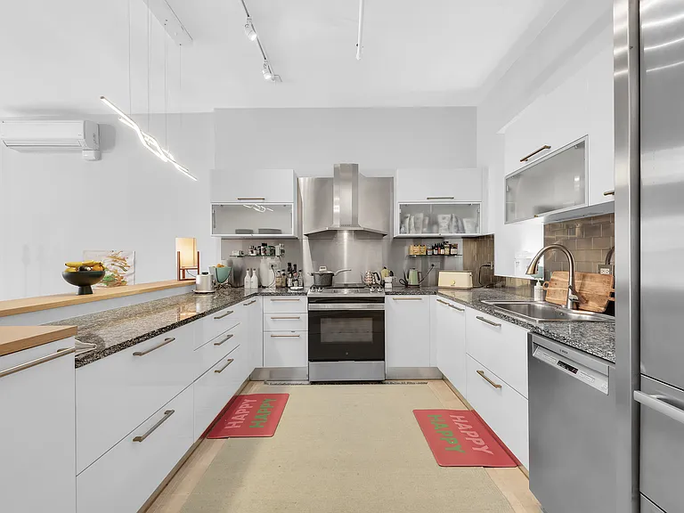 12 W 18th St #5E — Photo 2