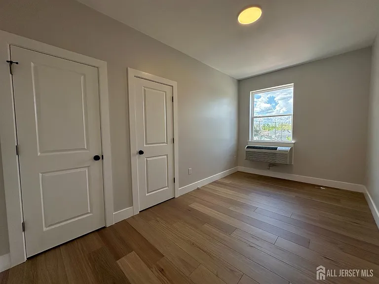 213 French St #7 — Photo 4