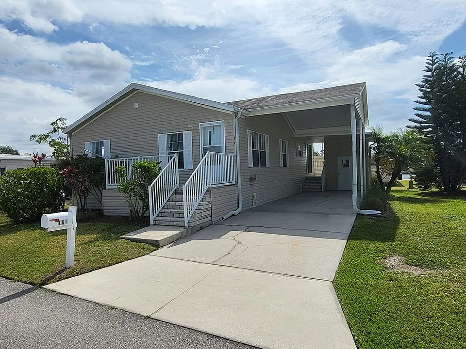 182 Oleander St #182